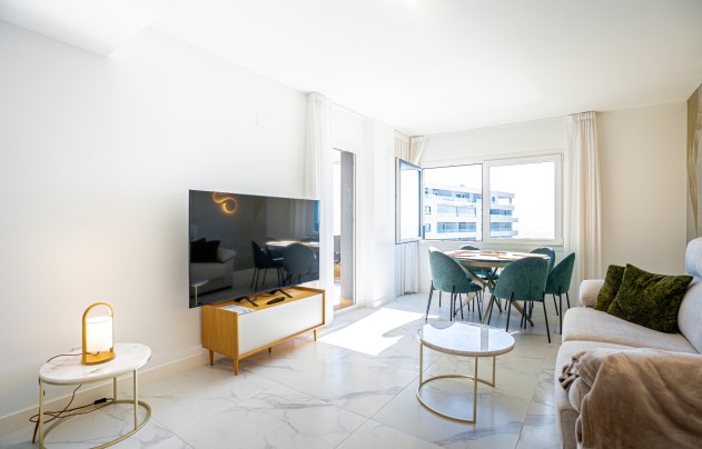 Resale - Apartment - Orihuela Costa - Punta Prima