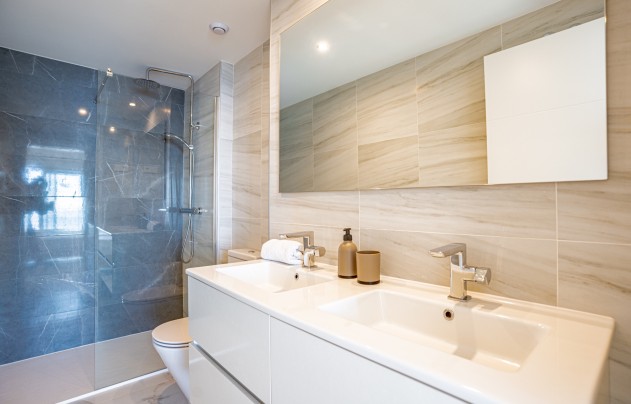 Resale - Apartment - Orihuela Costa - Punta Prima