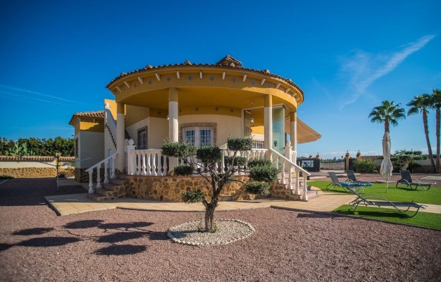 Resale - Villa - Catral