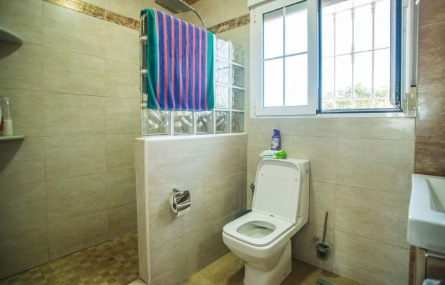 Resale - Villa - Catral