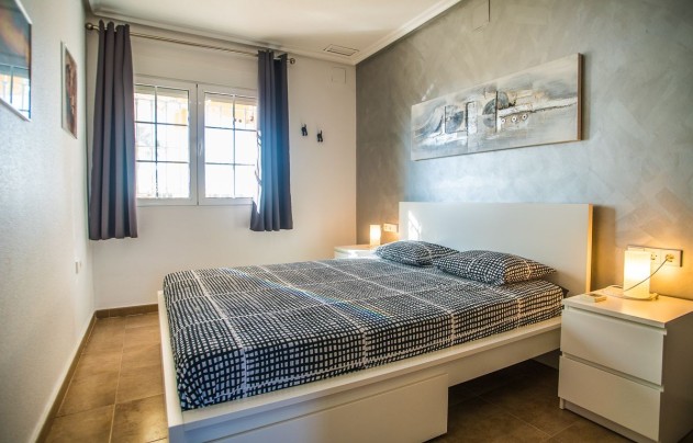 Resale - Villa - Catral