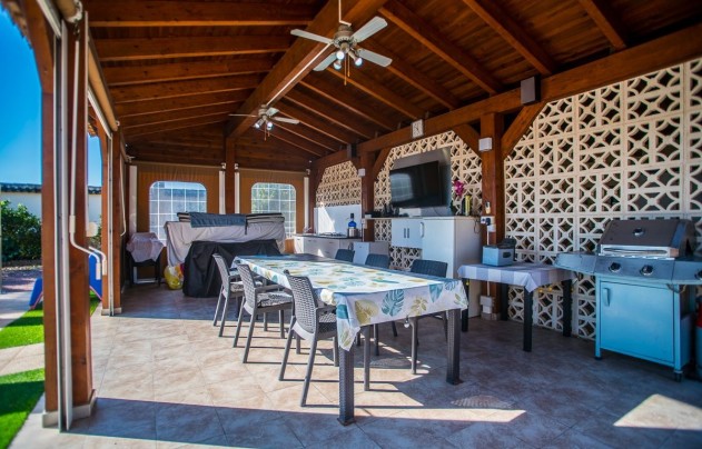 Resale - Villa - Catral