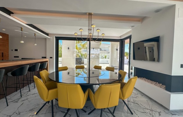Resale - Villa - Orihuela Costa - Villamartín