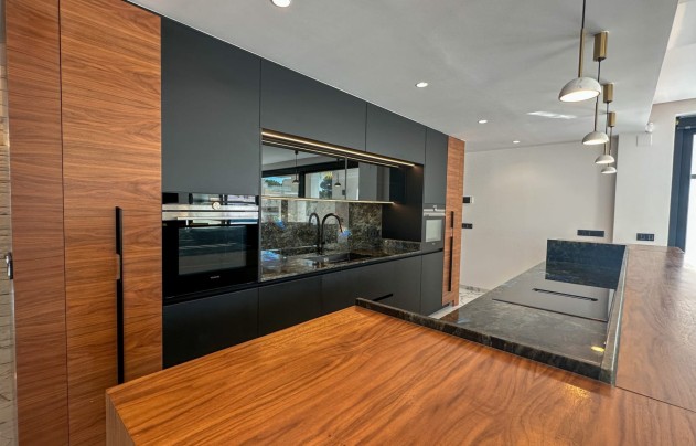 Resale - Villa - Orihuela Costa - Villamartín
