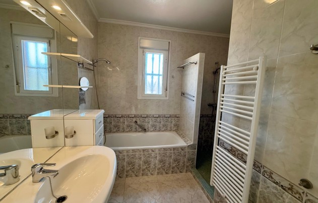Resale - Villa - Ciudad Quesada - Rojales