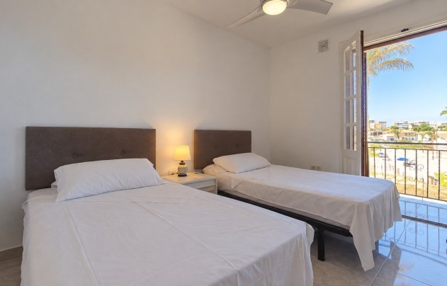 Reventa - Apartment - Orihuela Costa - La Zenia