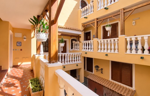 Reventa - Apartment - Orihuela Costa - La Zenia