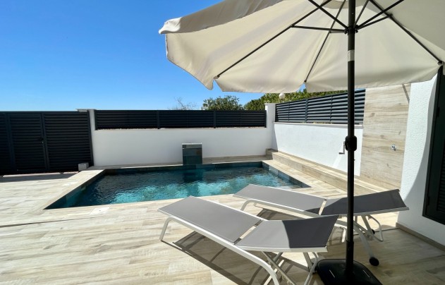 Resale - Villa - Guardamar del Segura - El Moncayo