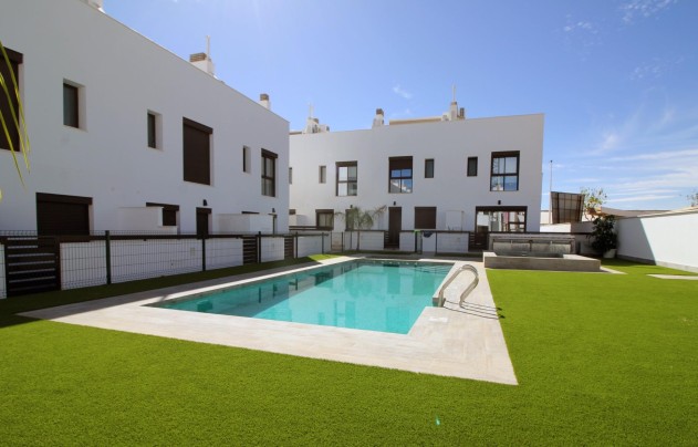 New Build - Villa - Pilar de la Horadada - parque Andromeda