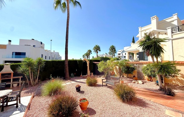 Resale - Villa - Orihuela Costa - Los Dolses