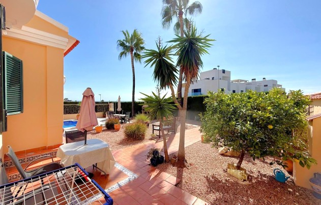 Resale - Villa - Orihuela Costa - Los Dolses