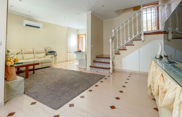 Resale - Villa - Torrevieja - Cabo Cervera