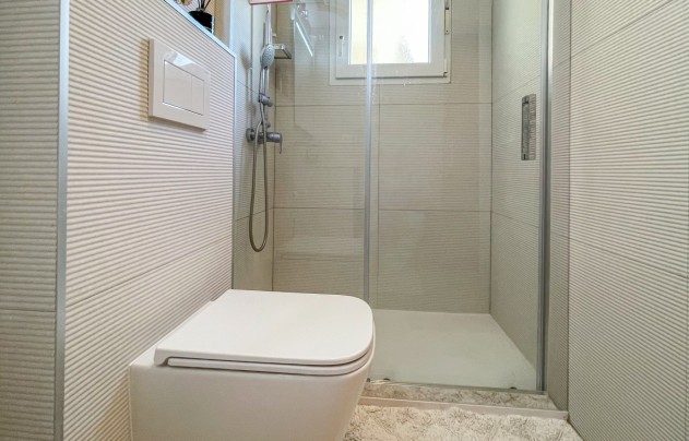 Resale - Villa - Torrevieja - Cabo Cervera