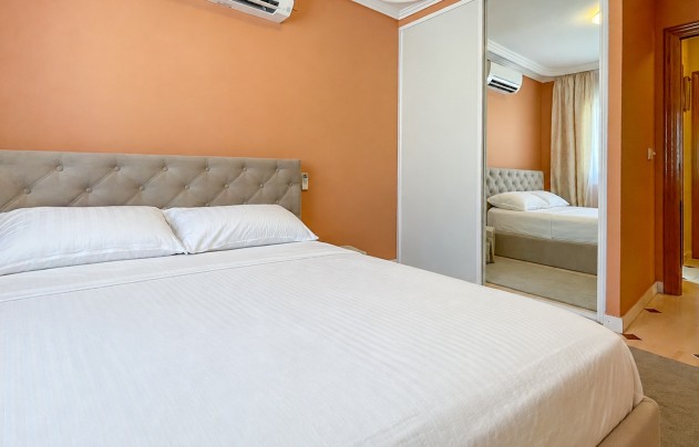 Resale - Villa - Torrevieja - Cabo Cervera