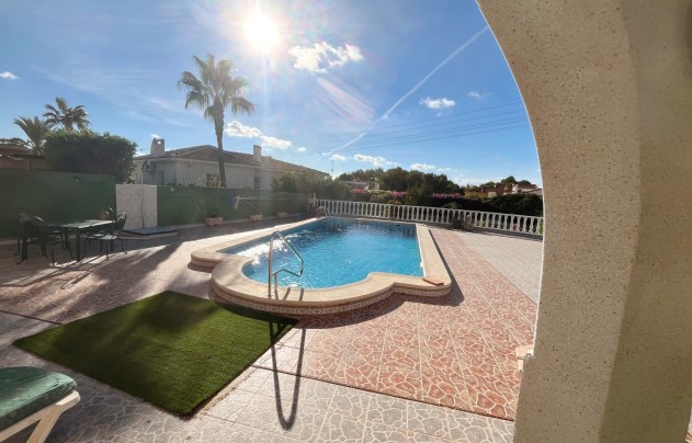 Revente - Villa - Ciudad Quesada