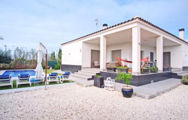 Revente - Commercial (Freehold) - Dolores - Dolores - Country