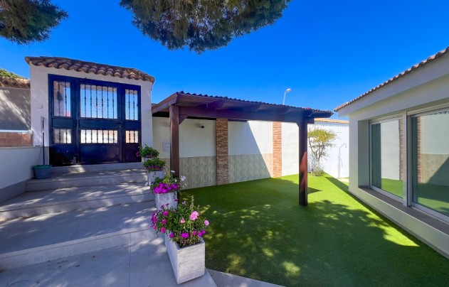 Revente - Villa - Torrevieja - Los Balcones