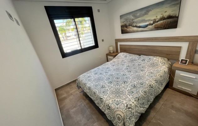 Resale - House - Torre de la Horadada