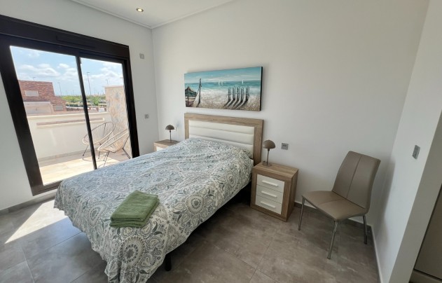 Resale - House - Torre de la Horadada