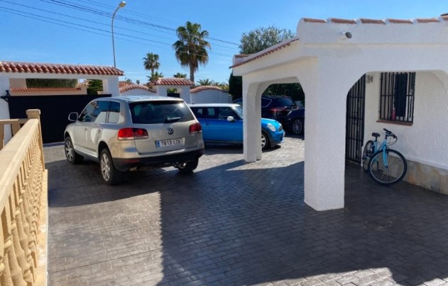 Resale - Villa - Ciudad Quesada