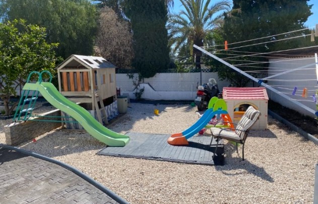 Resale - Villa - Ciudad Quesada