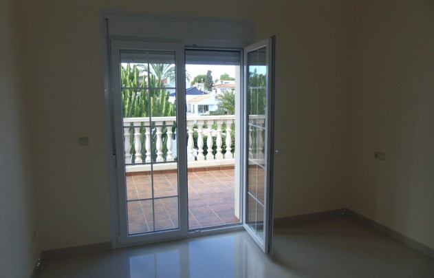 Resale - Villa - Orihuela Costa - Cabo Roig