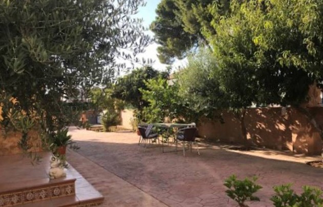 Resale - House - Los Alcazares