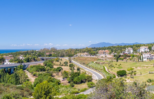 Resale - Villa - Marbella