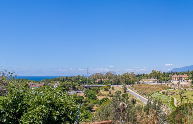 Resale - Villa - Marbella