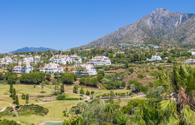 Resale - Villa - Marbella
