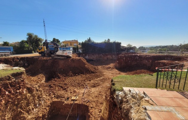 Resale - Villa - Marbella