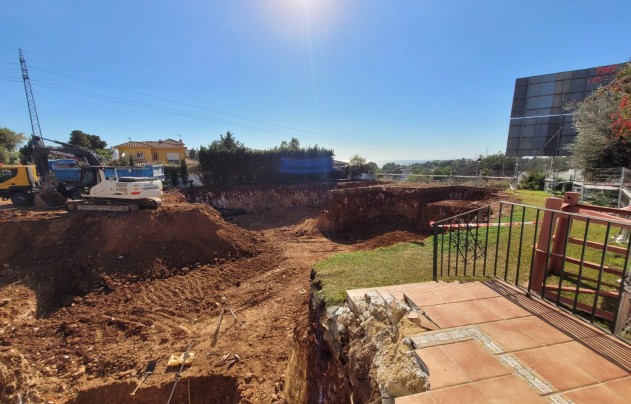 Resale - Villa - Marbella