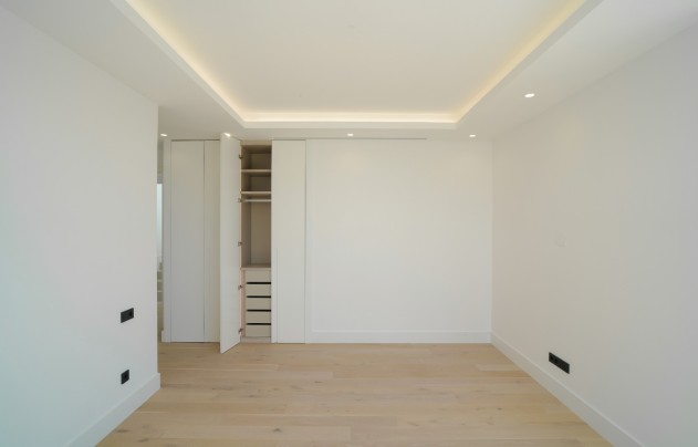 Resale - Villa - Benahavis