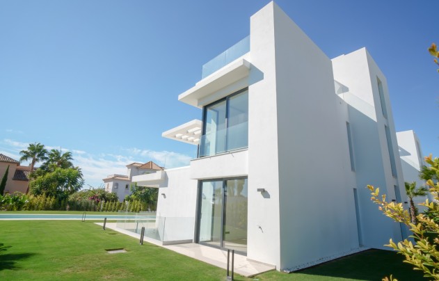 Resale - Villa - Benahavis