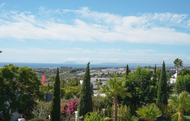 Resale - Villa - Benahavis