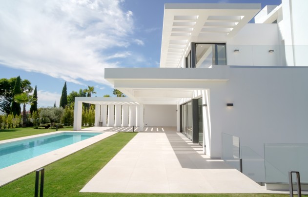 Resale - Villa - Benahavis