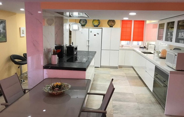 Herverkoop - Villa - Cabo Roig