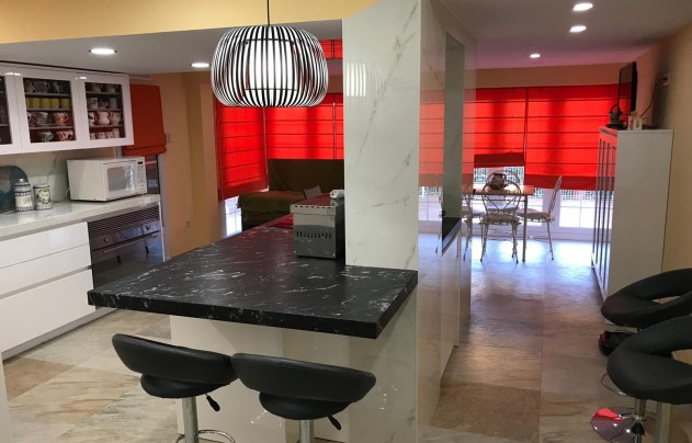 Herverkoop - Villa - Cabo Roig