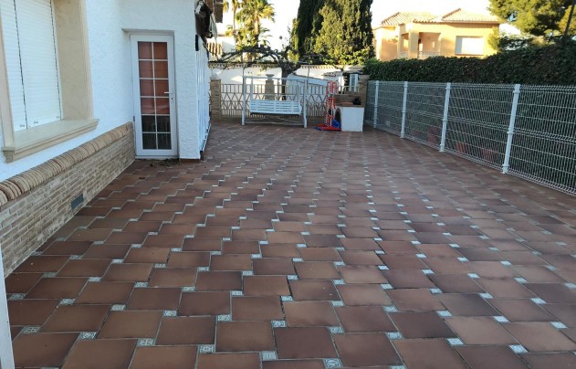 Herverkoop - Villa - Cabo Roig