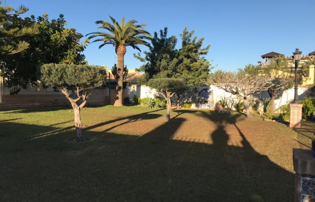 Herverkoop - Villa - Cabo Roig