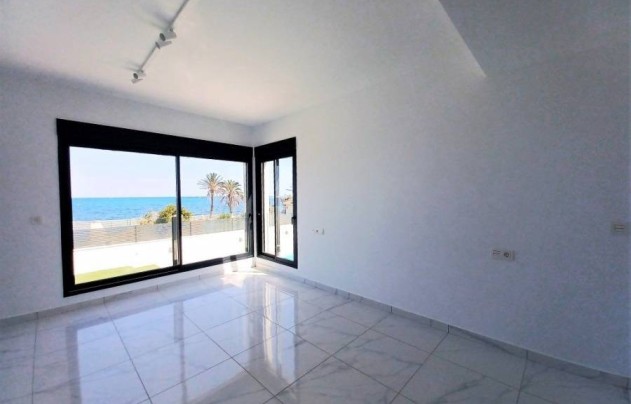 Resale - Villa - Torrevieja - Los Balcones