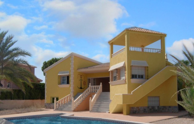 Resale - Villa - La Manga del Mar Menor