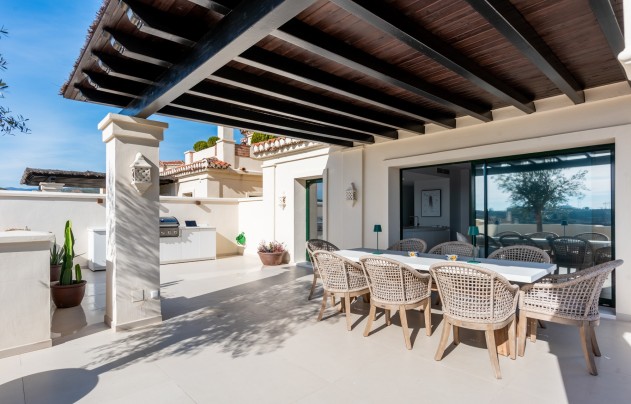Resale - Apartment - Benahavis