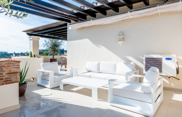 Resale - Apartment - Benahavis