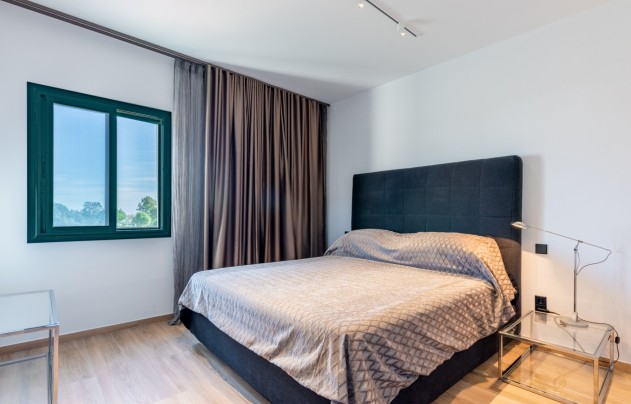 Resale - Apartment - Benahavis