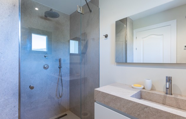 Resale - Apartment - Benahavis