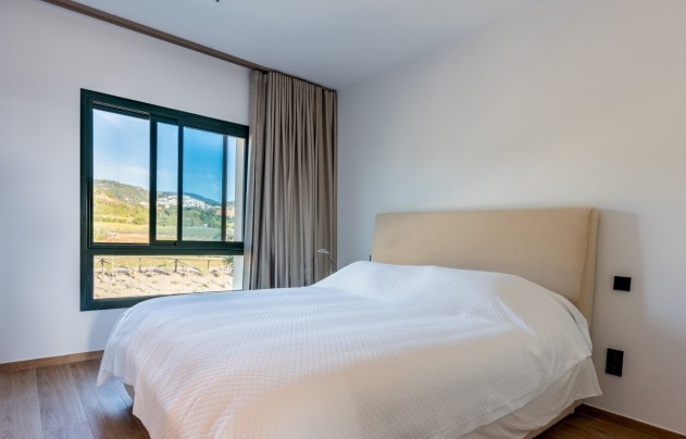 Resale - Apartment - Benahavis