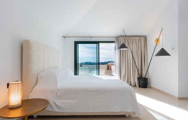 Resale - Apartment - Benahavis