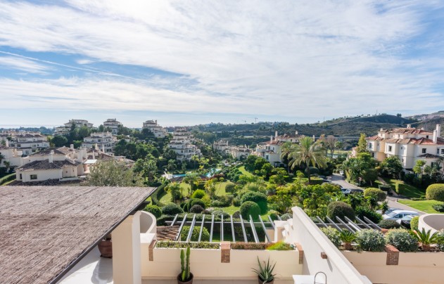 Resale - Apartment - Benahavis