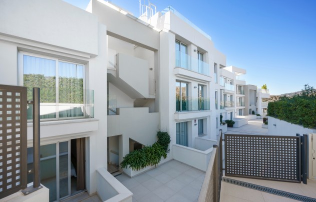 Resale - Apartment - Marbella - Nueva Andalucía